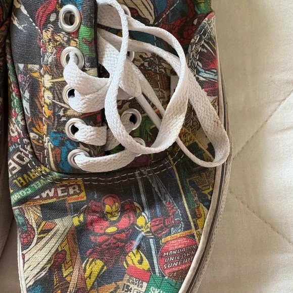 Marvel Comic Print Sneakers - Picture 3 of 5